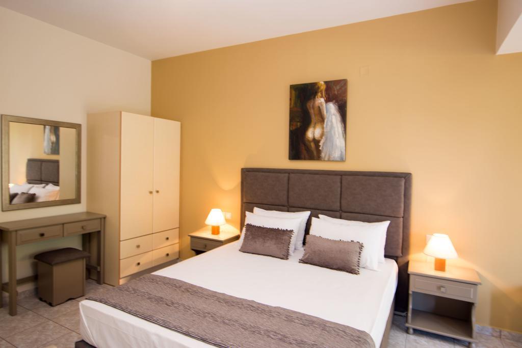 Dina Apartments Razata Экстерьер фото