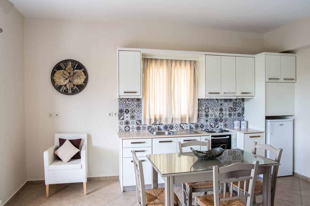 Dina Apartments Razata Экстерьер фото