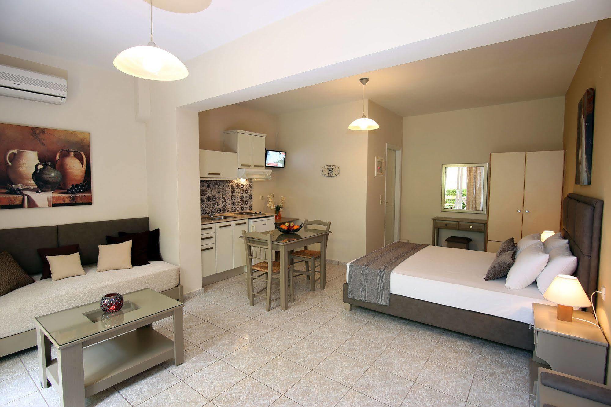 Dina Apartments Razata Экстерьер фото